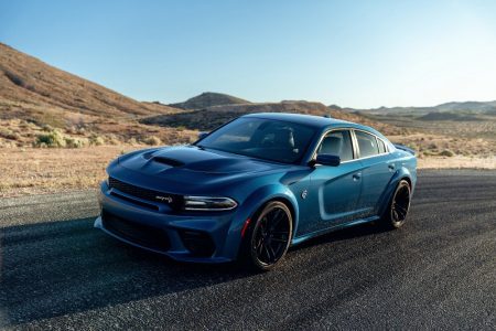 Dodge Charger SRT Hellcat Widebody: La misma potencia (717 CV), pero con una estética mucho más bruta