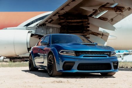 Dodge Charger SRT Hellcat Widebody: La misma potencia (717 CV), pero con una estética mucho más bruta