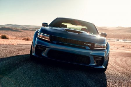 Dodge Charger SRT Hellcat Widebody: La misma potencia (717 CV), pero con una estética mucho más bruta