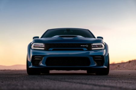 Dodge Charger SRT Hellcat Widebody: La misma potencia (717 CV), pero con una estética mucho más bruta