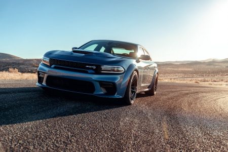 Dodge Charger SRT Hellcat Widebody: La misma potencia (717 CV), pero con una estética mucho más bruta