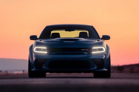 Dodge Charger SRT Hellcat Widebody: La misma potencia (717 CV), pero con una estética mucho más bruta