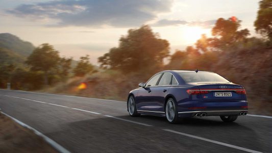 El Audi S8 2019 ya es oficial: Microhibridación, etiqueta ECO y 571 CV de su V8 4.0 TFSI