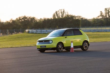 El nuevo Honda e tendrá 150 CV, propulsión trasera y 200 km de autonomía: ¿Qué esperamos de él?