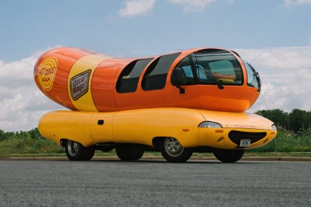 ¿Estarías dispuesto a pagar por dormir en el coche salchicha de Oscar Mayer?