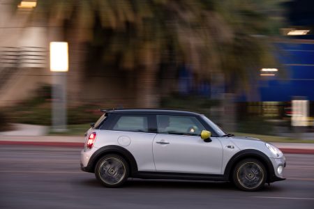 MINI Cooper SE 2020: El modelo 100% eléctrico llega con hasta 270 km de autonomía