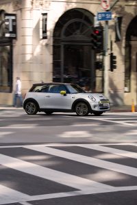 MINI Cooper SE 2020: El modelo 100% eléctrico llega con hasta 270 km de autonomía