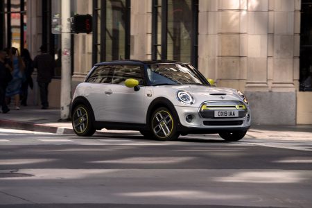 MINI Cooper SE 2020: El modelo 100% eléctrico llega con hasta 270 km de autonomía