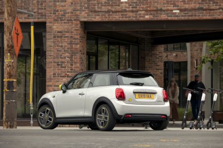 MINI Cooper SE 2020: El modelo 100% eléctrico llega con hasta 270 km de autonomía