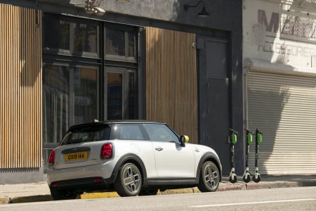 MINI Cooper SE 2020: El modelo 100% eléctrico llega con hasta 270 km de autonomía