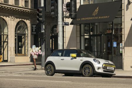 MINI Cooper SE 2020: El modelo 100% eléctrico llega con hasta 270 km de autonomía