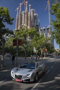 El Hispano-Suiza Carmen de 1,5 millones de euros se da una vuelta por las calles de Barcelona