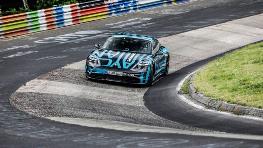 El Porsche Taycan ya es el cuatro puertas eléctrico más rápido de Nürburgring