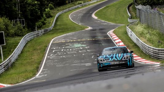 El Porsche Taycan ya es el cuatro puertas eléctrico más rápido de Nürburgring