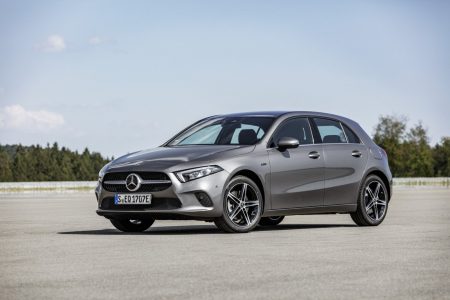 Mercedes-Benz A 250e y B 250e: La oferta híbrida enchufable continúa creciendo