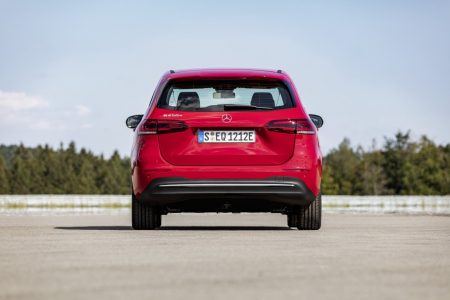 Mercedes-Benz A 250e y B 250e: La oferta híbrida enchufable continúa creciendo