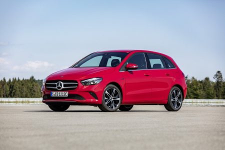 Mercedes-Benz A 250e y B 250e: La oferta híbrida enchufable continúa creciendo