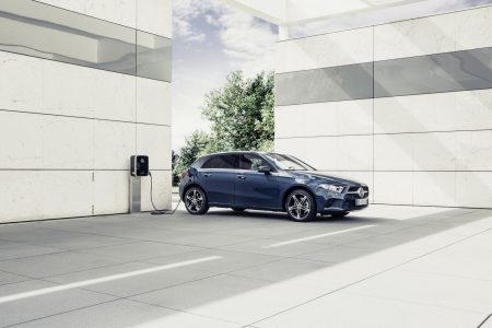 Mercedes-Benz A 250e y B 250e: La oferta híbrida enchufable continúa creciendo