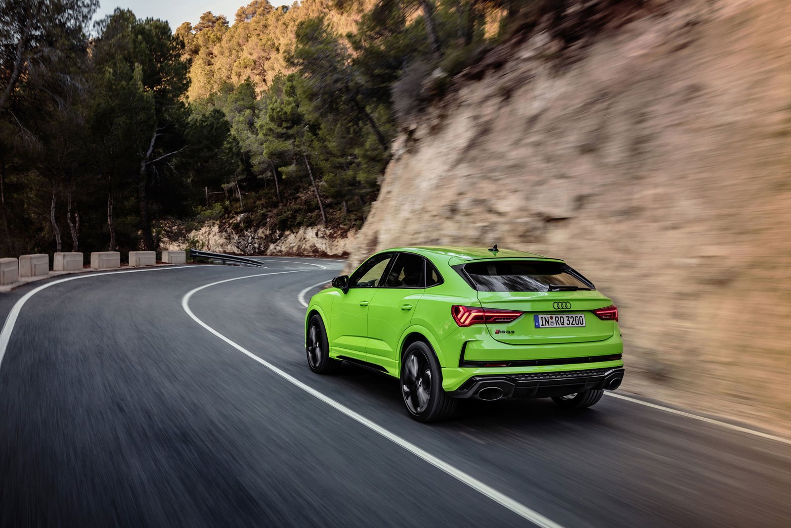 Audi RS Q3 y RS Q3 Sportback 2020: 400 CV manteniendo los cinco cilindros