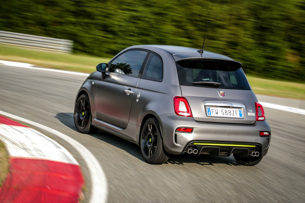 El Abarth 595 Pista ahora más potente: 165 CV