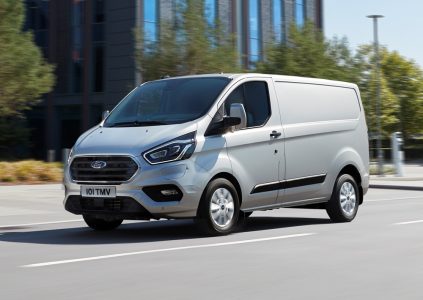 Ford Tourneo y Transit Custom Plug-In Hybrid: Furgonetas híbridas enchufables