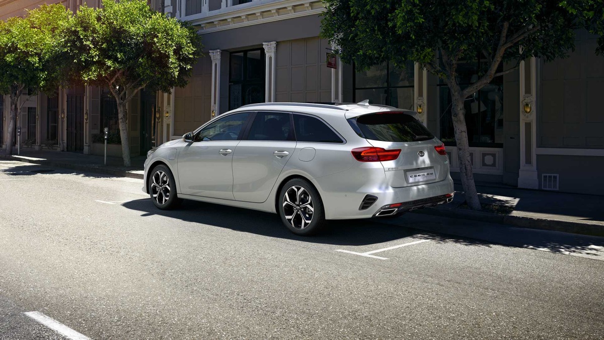 KIA XCeed PHEV y Ceed Tourer PHEV: Llegan los híbridos con 60 km de autonomía eléctrica