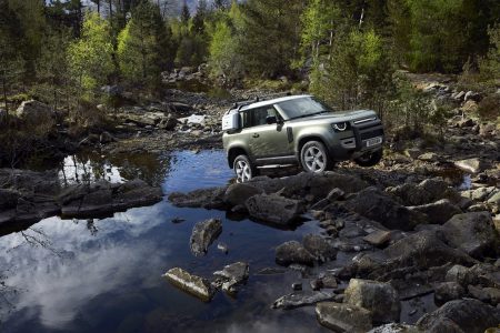 Land Rover Defender 2020: El icono se reinventa y estos son sus precios para España