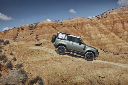 Land Rover Defender 2020: El icono se reinventa y estos son sus precios para España