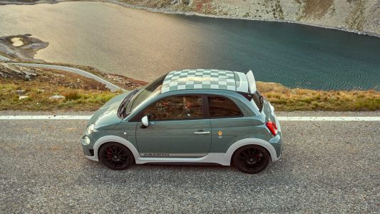 Abarth 695 70º Anniversario: 1.949 unidades para celebrar el 70 aniversario