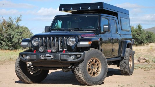 El Jeep Gladiator con preparación camper te permitirá pernoctar allá donde otros no llegan