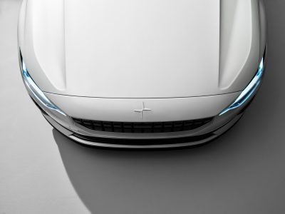 El Polestar 2 arrancará en los 58.800 euros: 408 CV y 500 km de autonomía para rivalizar con el Model 3