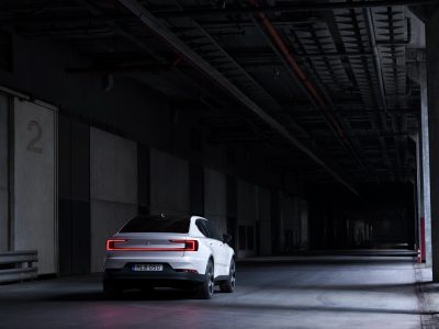 El Polestar 2 arrancará en los 58.800 euros: 408 CV y 500 km de autonomía para rivalizar con el Model 3