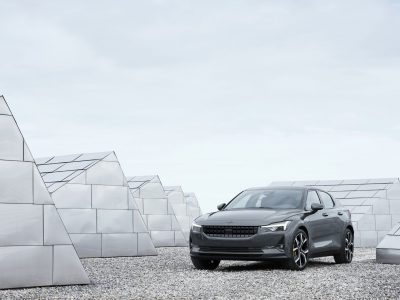 El Polestar 2 arrancará en los 58.800 euros: 408 CV y 500 km de autonomía para rivalizar con el Model 3