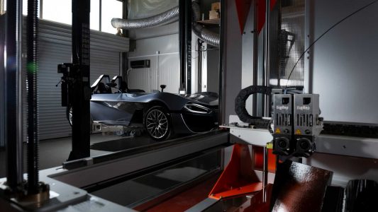 Kinetik 07: El resultado de unir un motor eléctrico de 643 CV con un chasis de Caterham