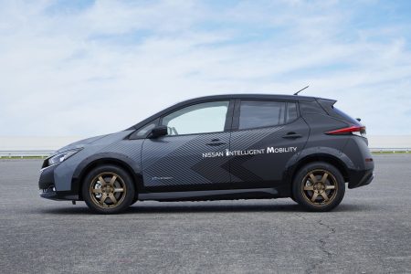 Nissan ha construido un Leaf con dos motores eléctricos, tracción total y más de 300 CV