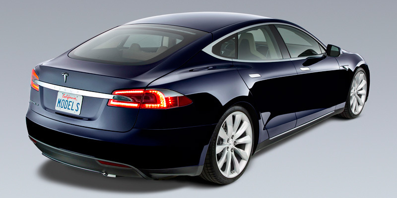 ¿Tienes uno de los primeros Tesla Model S? Ojo, porque podría quedar inutilizados por un problema en sus memorias flash