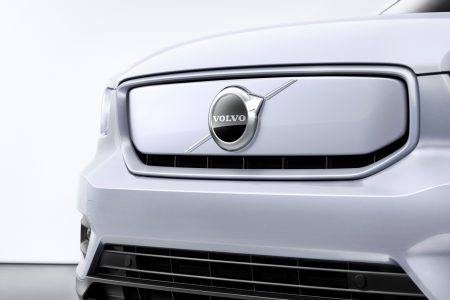 Volvo presenta el nuevo XC40 Recharge 100% eléctrico con 408 CV y 400 km de autonomía