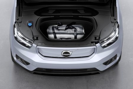 Volvo presenta el nuevo XC40 Recharge 100% eléctrico con 408 CV y 400 km de autonomía
