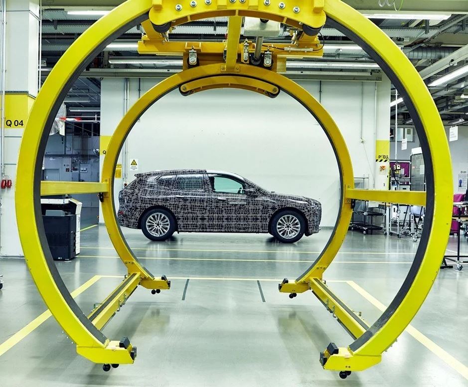 BMW iX: el gran eléctrico bávaro ya tiene fecha