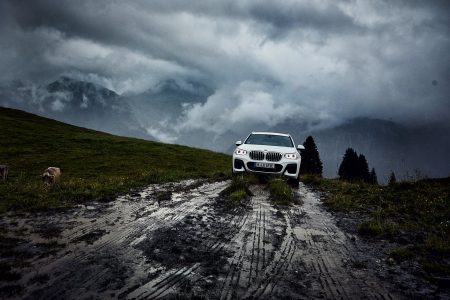 BMW X3 xDrive30e 2020: Híbrido y enchufable, con hasta 55 km de autonomía 100% eléctrica