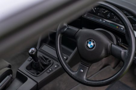 ¿Hemos perdido la cabeza? Alguien ha pagado 60.000 euros por un BMW 325i E30