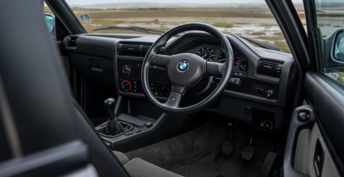 BMW-E30-325I-Sport-17