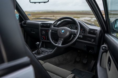 ¿Hemos perdido la cabeza? Alguien ha pagado 60.000 euros por un BMW 325i E30