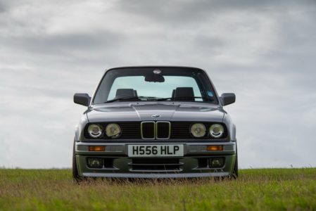 ¿Hemos perdido la cabeza? Alguien ha pagado 60.000 euros por un BMW 325i E30