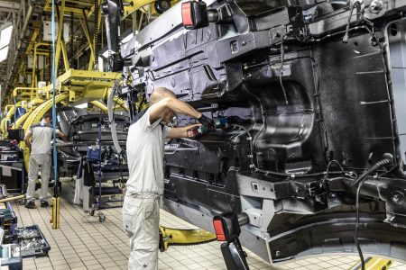 La producción del Maserati GranTurismo culmina con el colorido "Zéda"