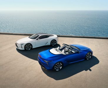 Lexus LC 500 Cabrio: Escuchar su V8 de 5 litros atmosférico con 477 CV te llevará a otra dimensión