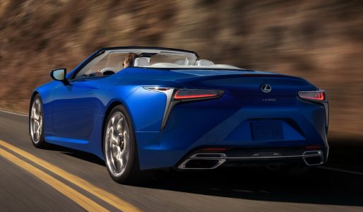 Lexus LC 500 Cabrio: Escuchar su V8 de 5 litros atmosférico con 477 CV te llevará a otra dimensión