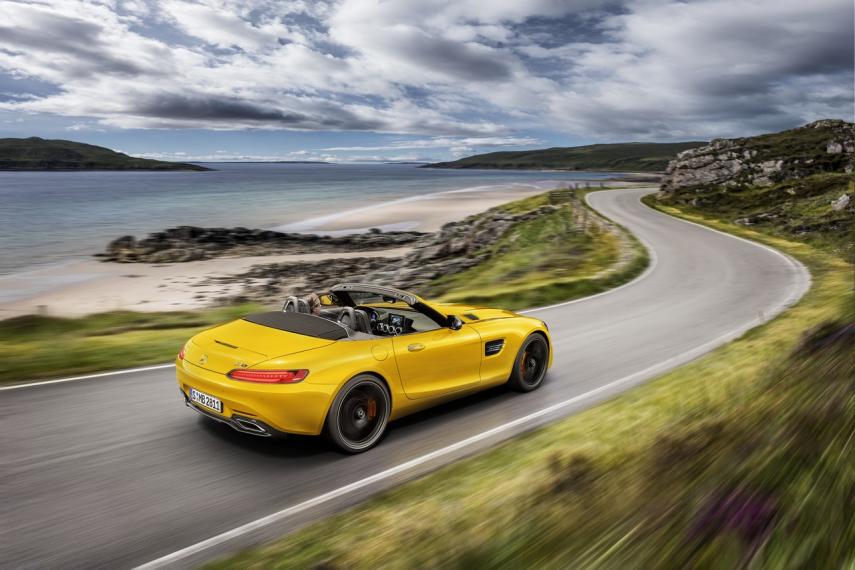 Mercedes-AMG GT S Roadster 2020: El roadster de acceso a la gama AMG GT llega por 198.000 euros