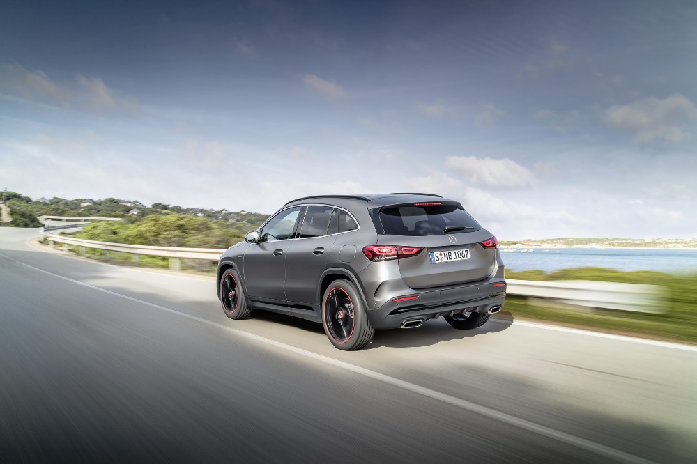 Mercedes GLA 2020: Más alto y tecnológico que nunca