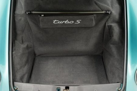 Este Porsche 911 Turbo S (993) se vendía por 800.000 euros y te contamos por qué